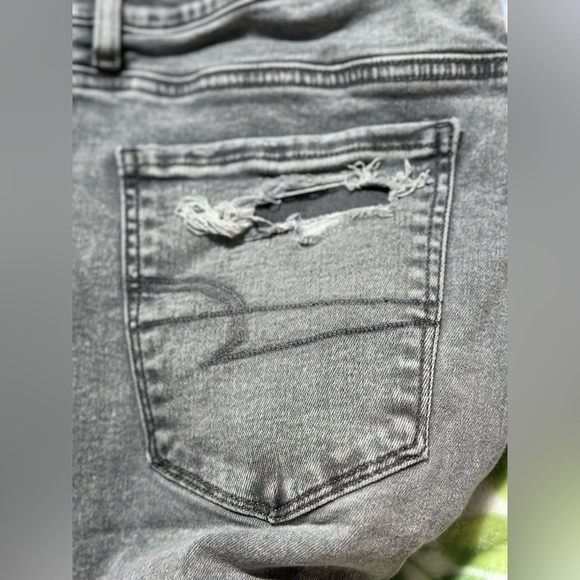 American Eagle Jeans - Picture 3 of 5